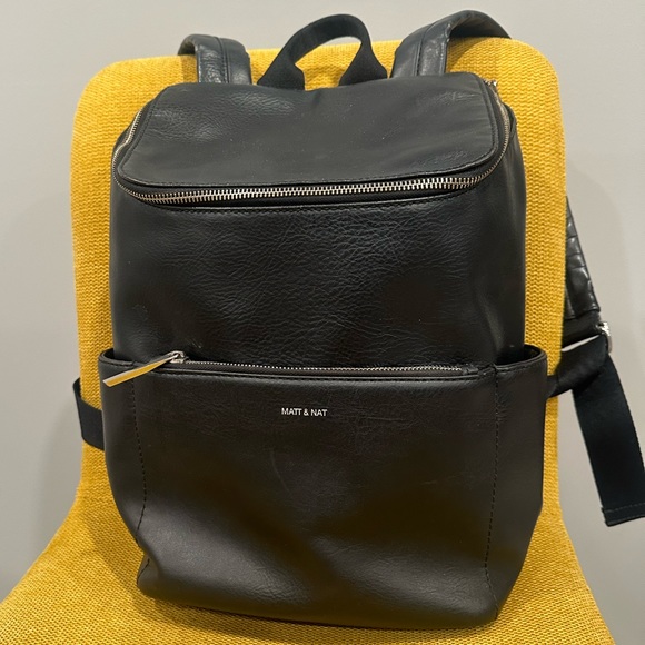 MAT & NAT Backpack - Picture 1 of 3